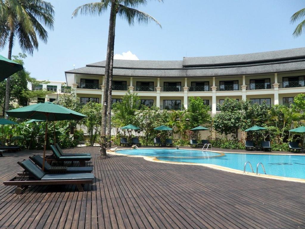 Khaolak Orchid Beach Resort - SHA Extra Plus Khao Lak Exterior foto