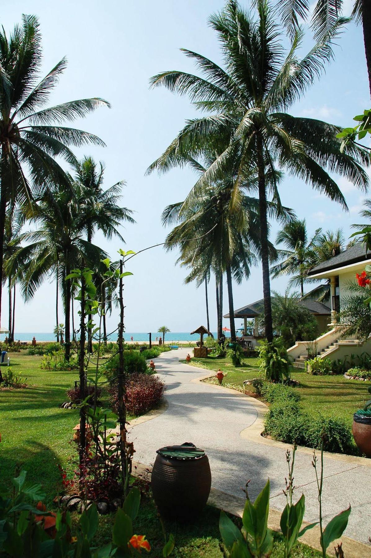 Khaolak Orchid Beach Resort - SHA Extra Plus Khao Lak Einrichtungen foto